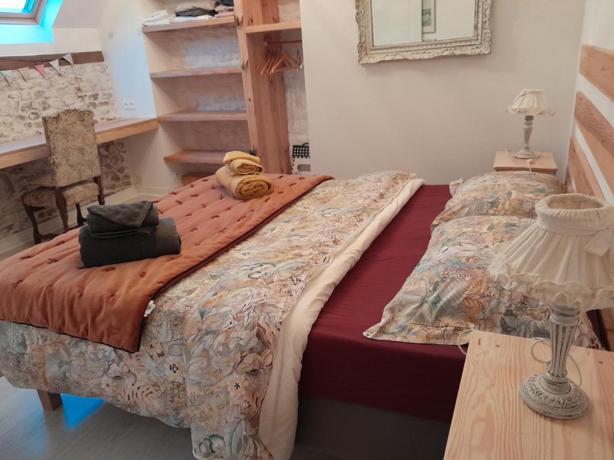 Le Jardin Des Fees Bed and Breakfast Savigny-le-Vieux Exteriör bild