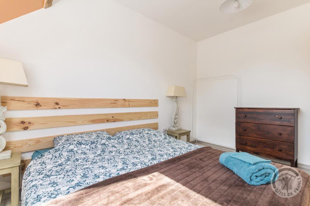 Le Jardin Des Fees Bed and Breakfast Savigny-le-Vieux Exteriör bild